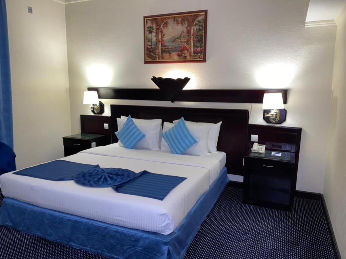 Claridge Hotel Dubaï Extérieur photo