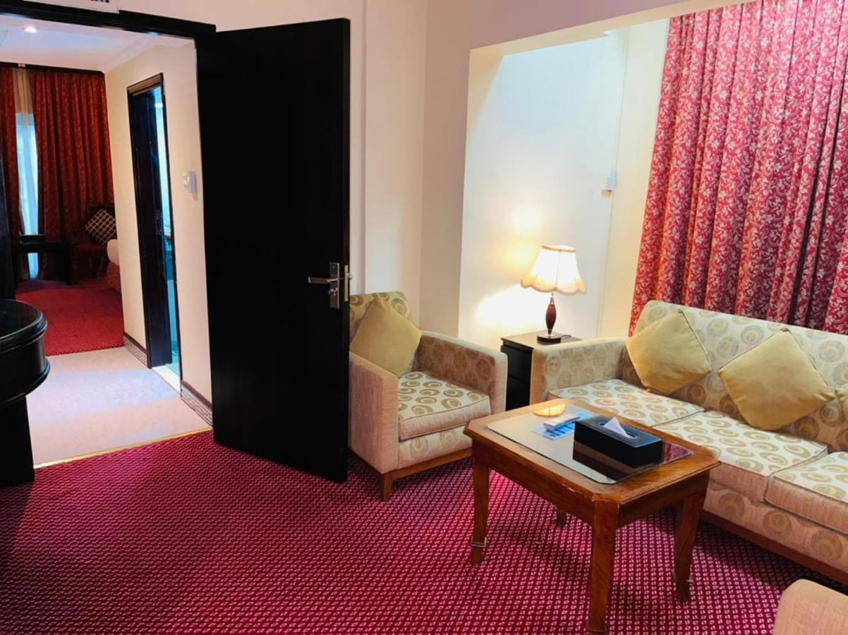 Claridge Hotel Dubaï Extérieur photo