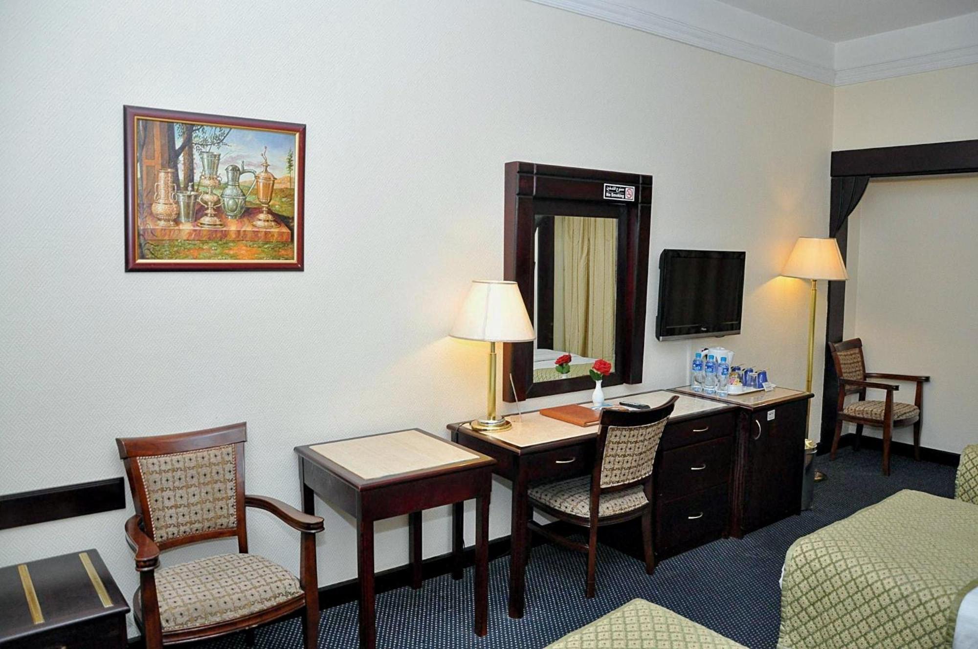Claridge Hotel Dubaï Extérieur photo