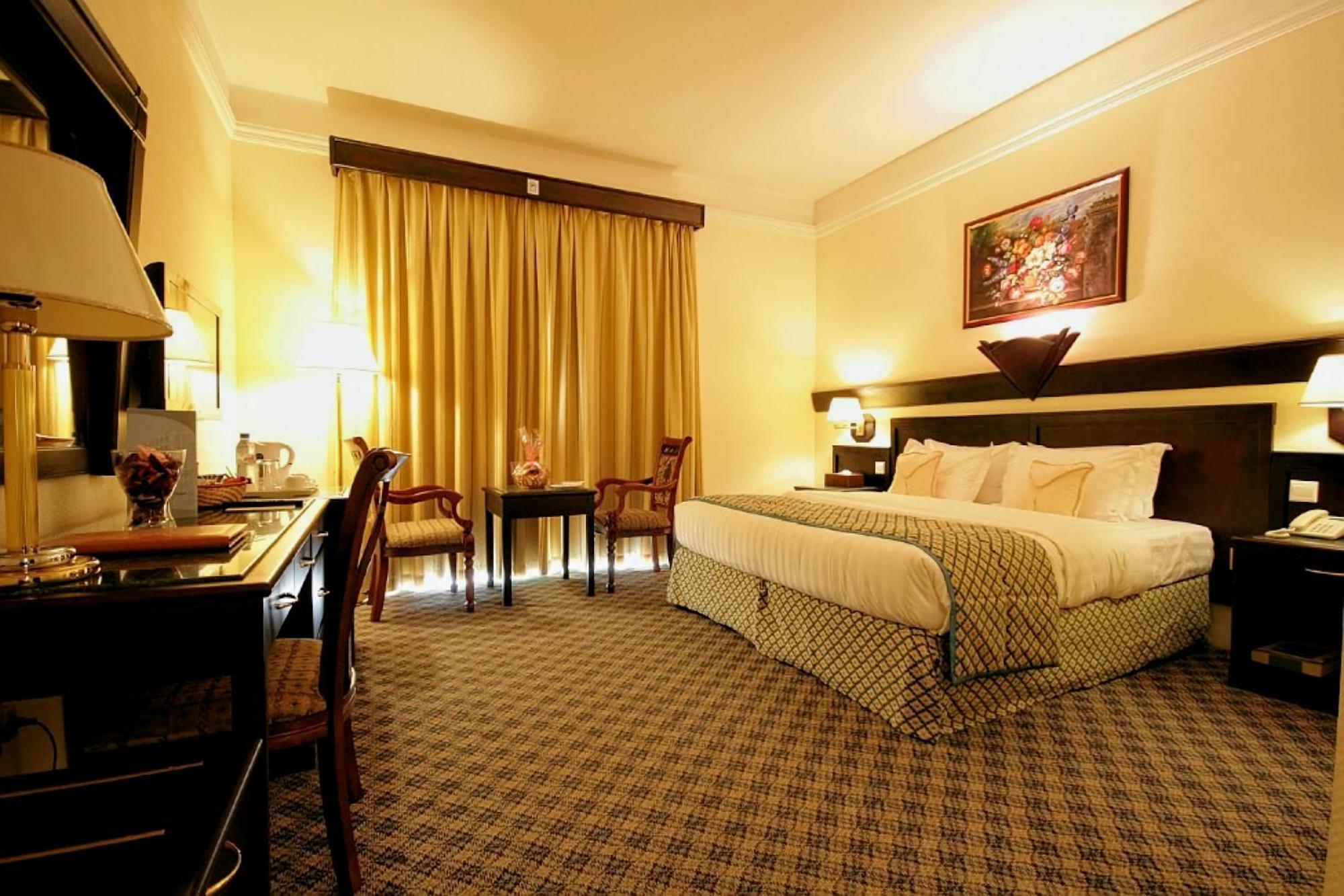 Claridge Hotel Dubaï Extérieur photo