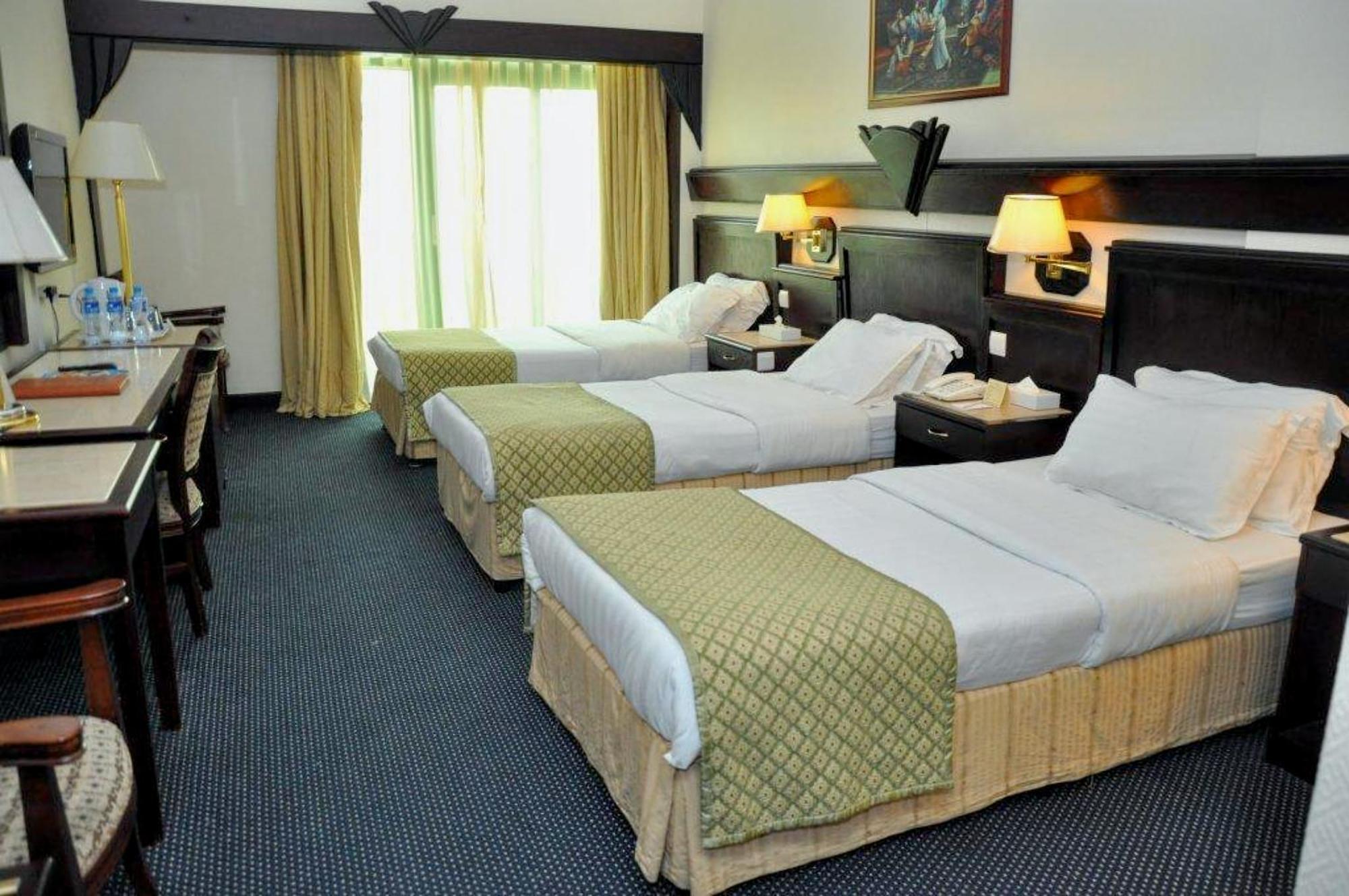 Claridge Hotel Dubaï Extérieur photo