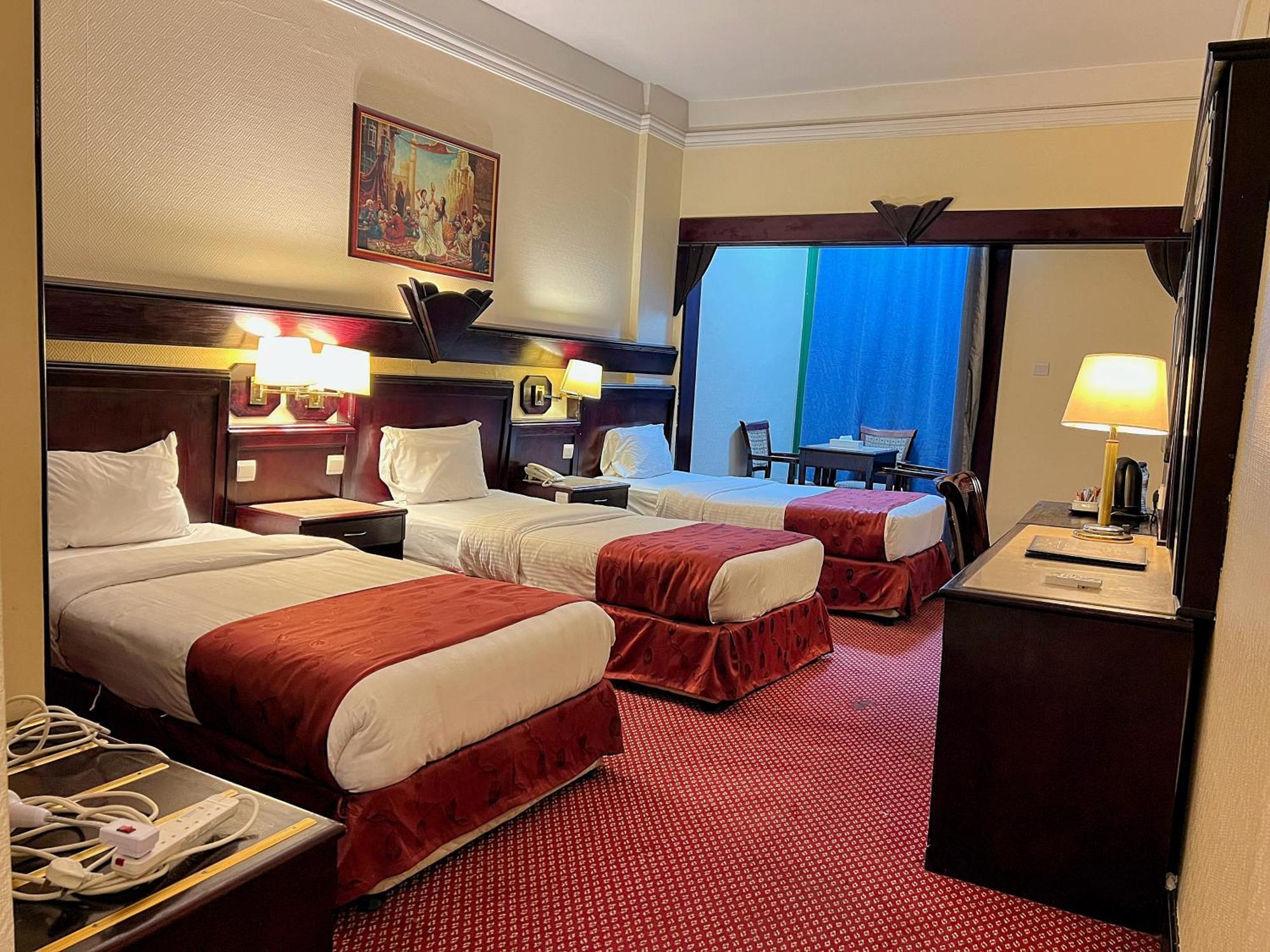 Claridge Hotel Dubaï Extérieur photo
