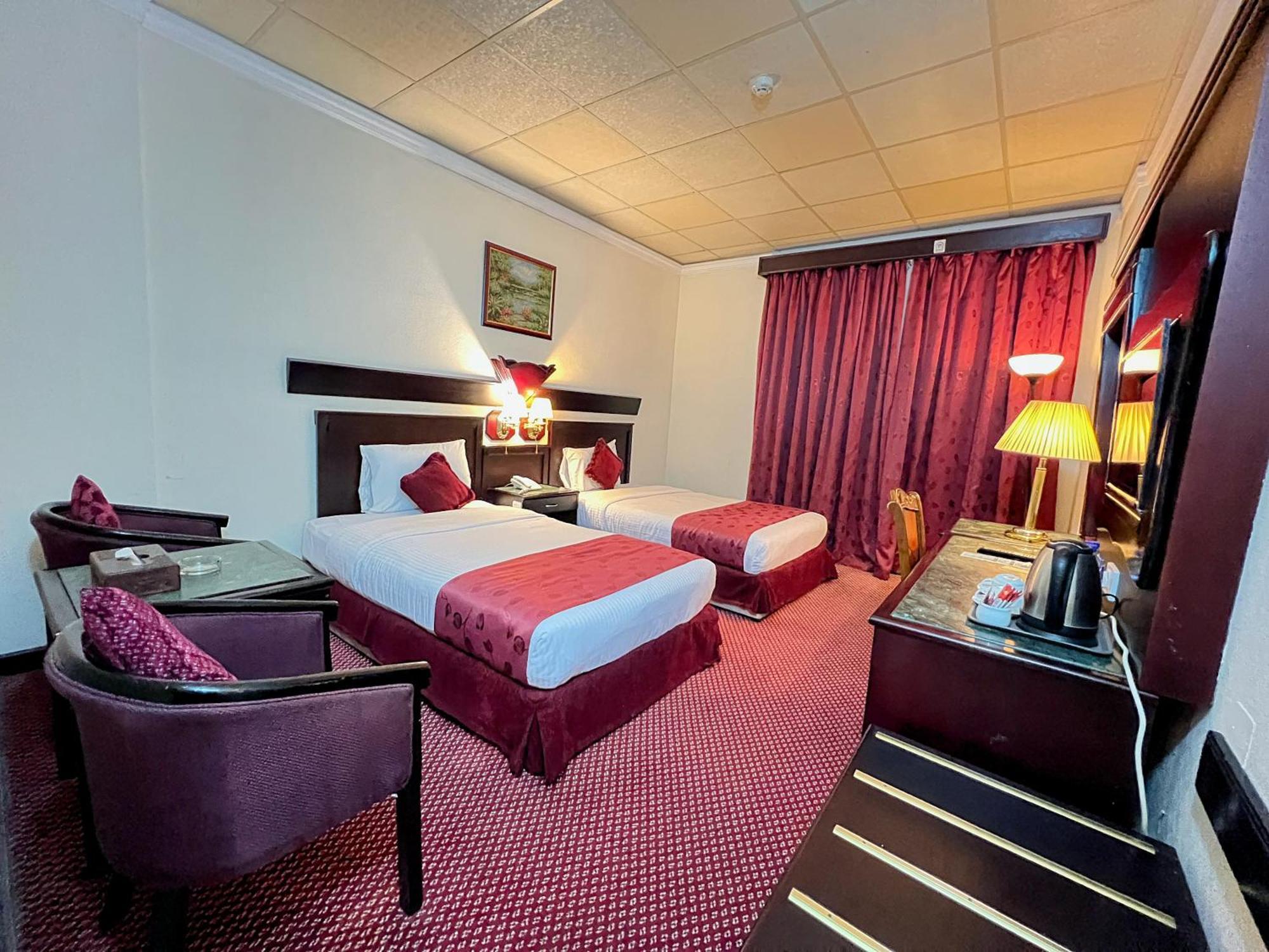 Claridge Hotel Dubaï Extérieur photo
