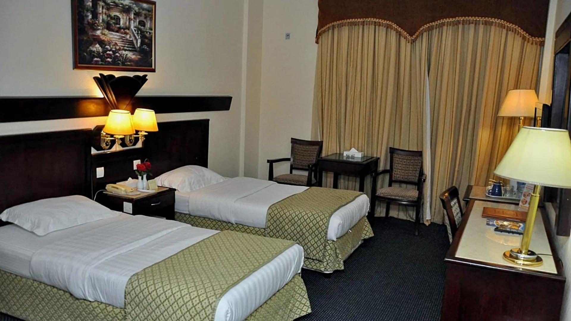 Claridge Hotel Dubaï Extérieur photo