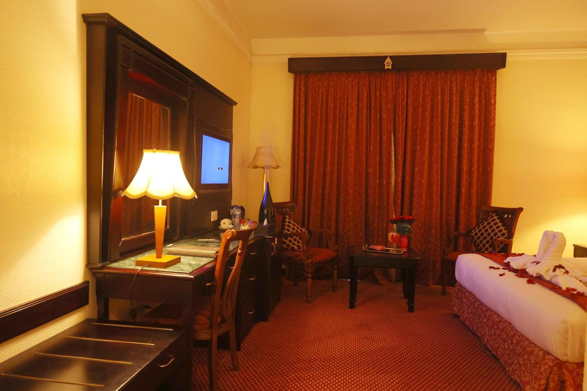Claridge Hotel Dubaï Extérieur photo