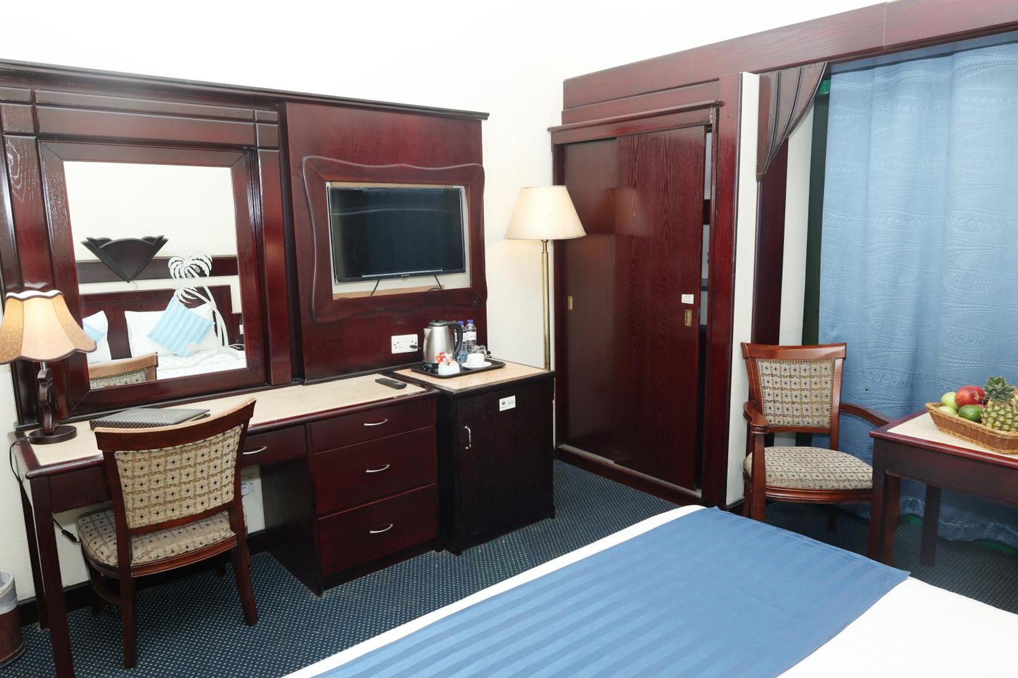 Claridge Hotel Dubaï Extérieur photo