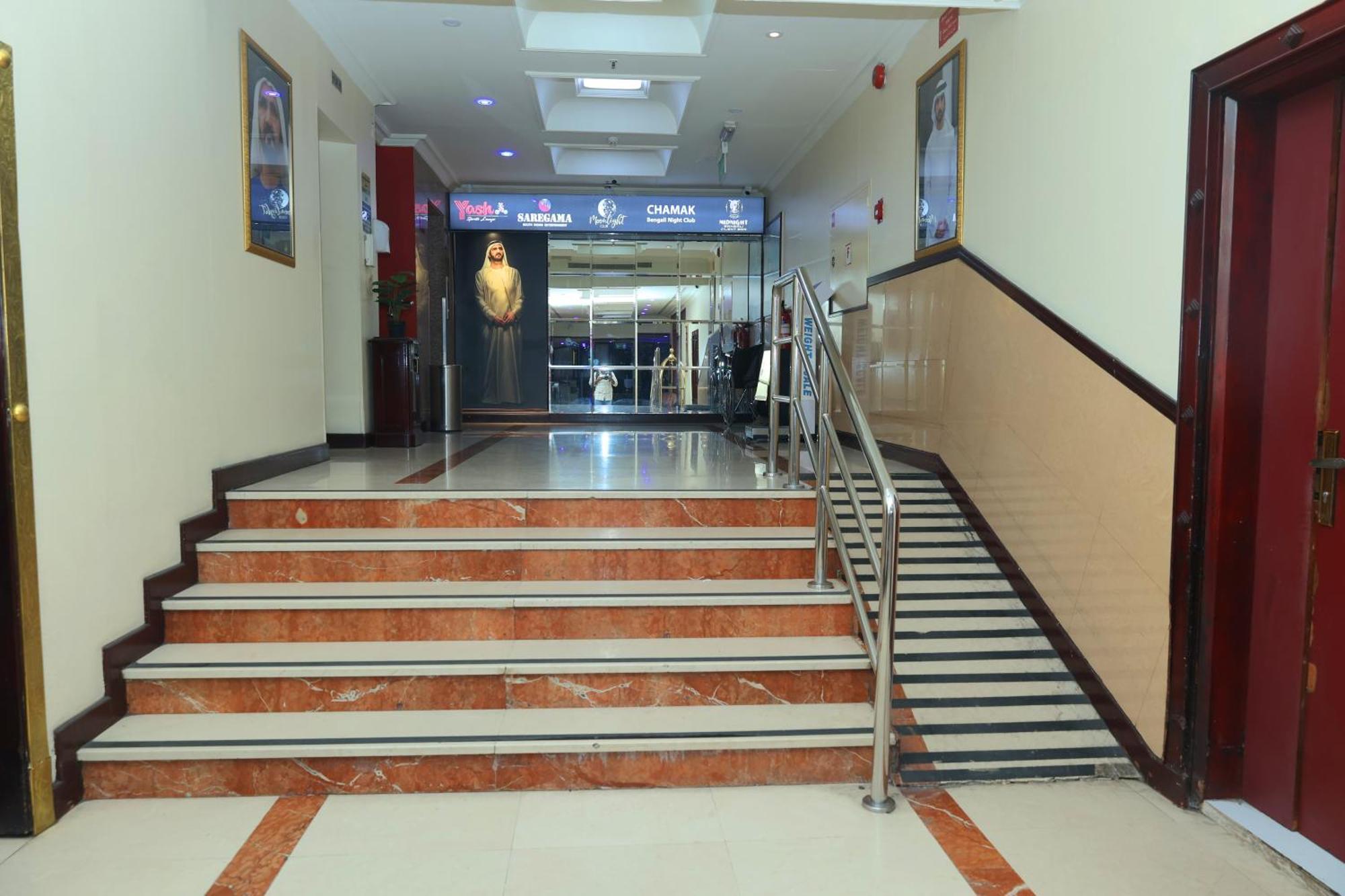Claridge Hotel Dubaï Extérieur photo