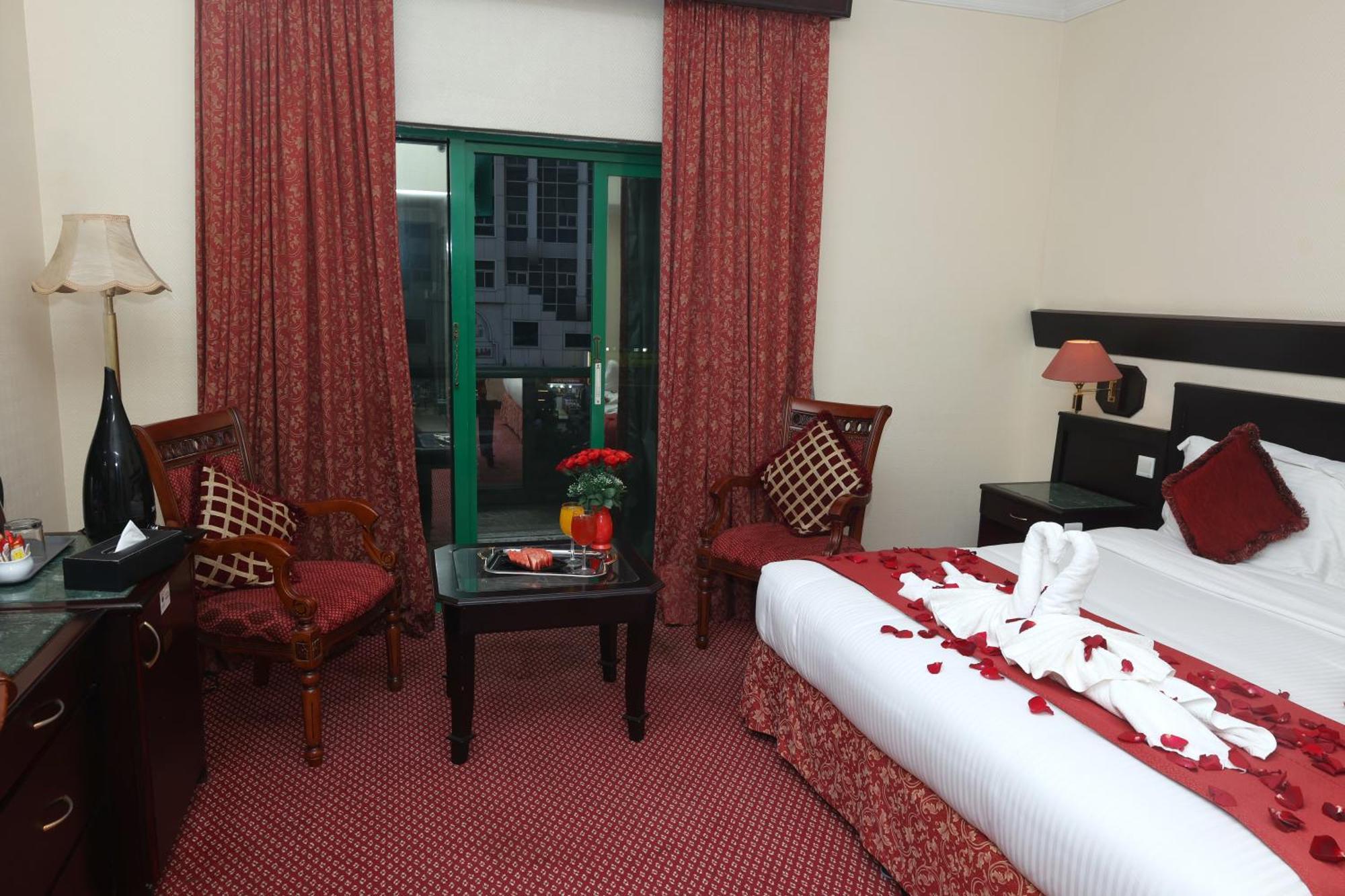 Claridge Hotel Dubaï Extérieur photo
