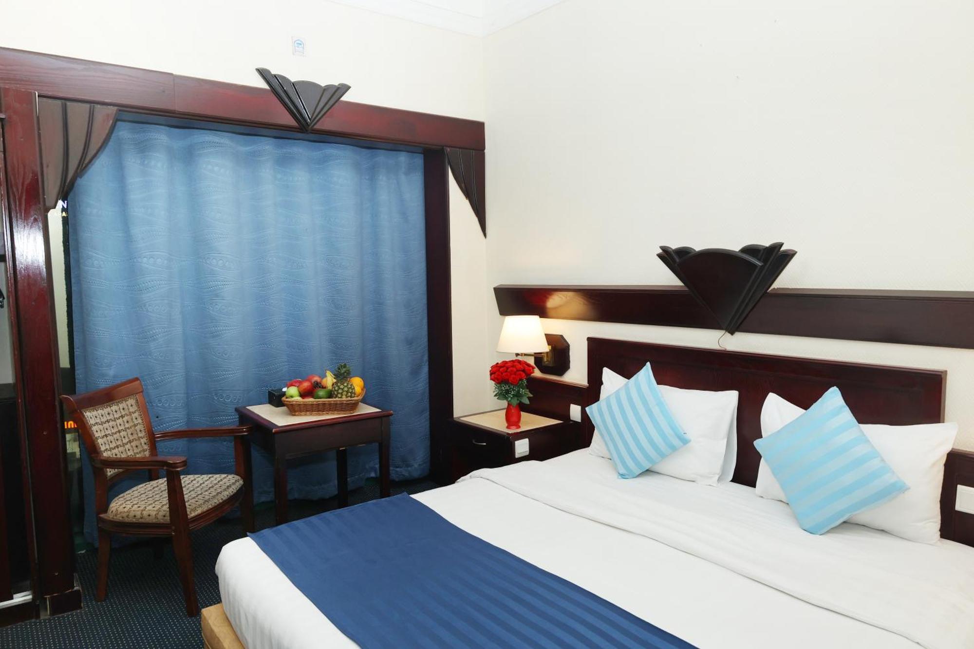 Claridge Hotel Dubaï Extérieur photo