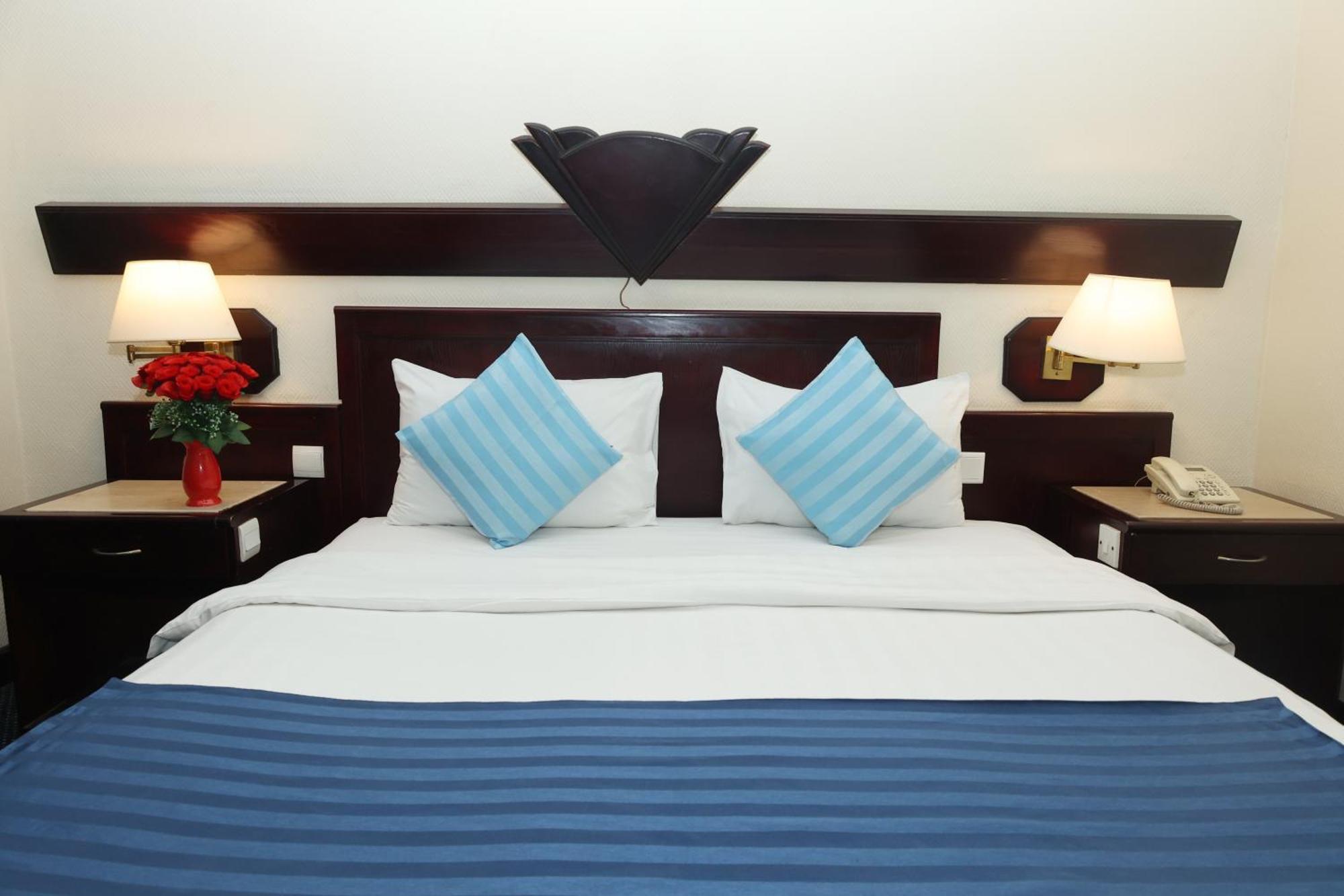 Claridge Hotel Dubaï Extérieur photo